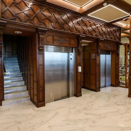 Grand D'espagne Hotel 3*